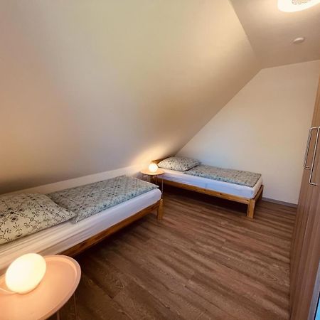 Holmblick - Boddenblick, Balkon, 2 Schlafzimmer, 4 Personen Born Zewnętrze zdjęcie