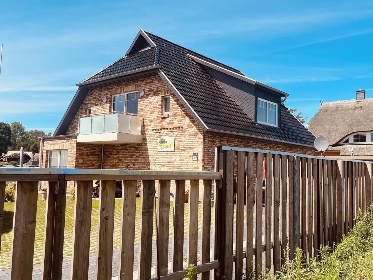 Holmblick - Boddenblick, Balkon, 2 Schlafzimmer, 4 Personen Born Zewnętrze zdjęcie